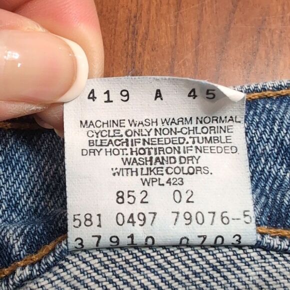 Levi’s Vintage 90’s Orange Tab High Rise Frayed Hem Cut Off Denim Shorts Sz 11 - Picture 7 of 11